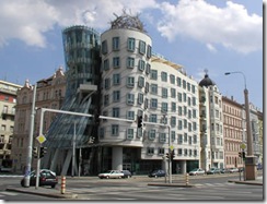 dancinghouse2